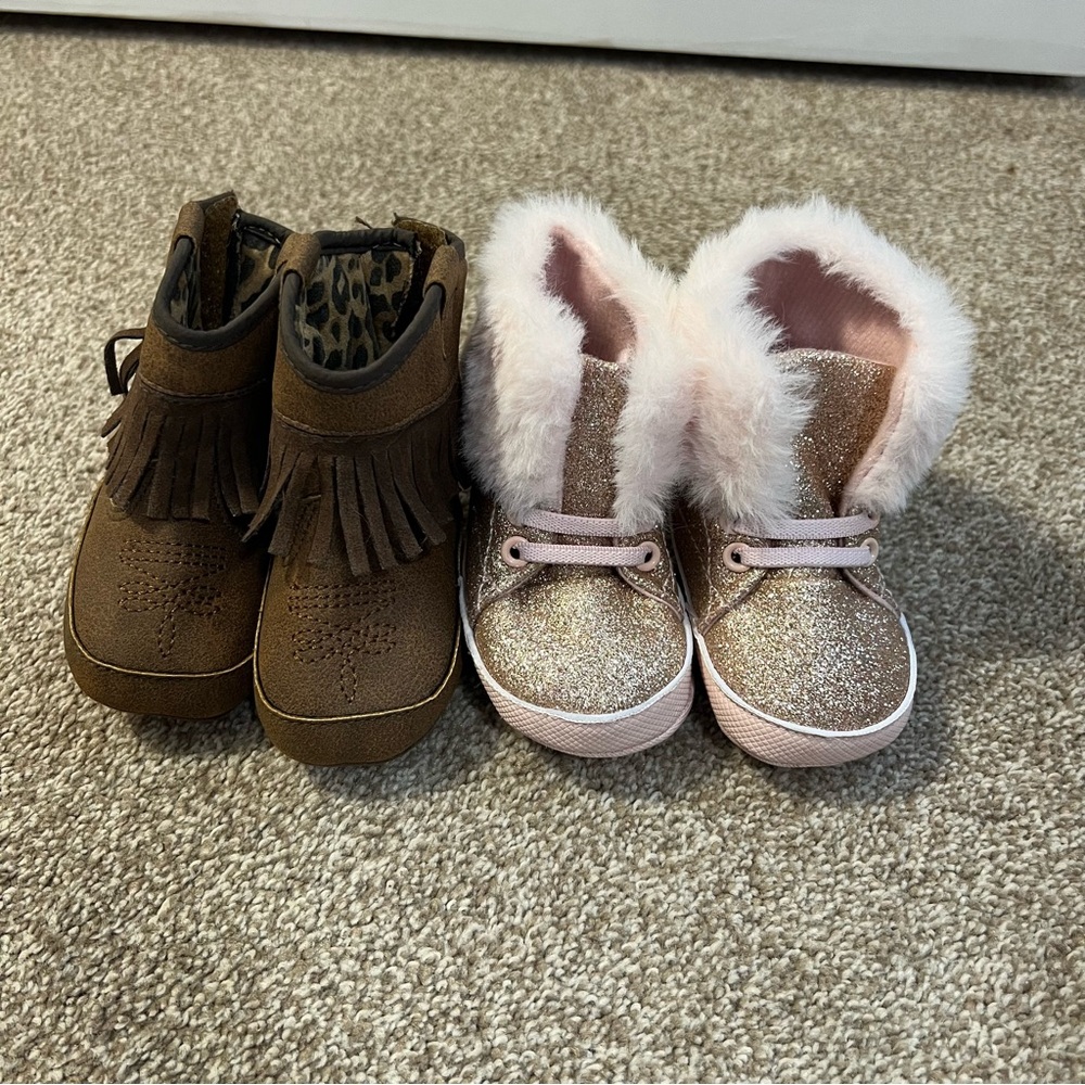 Bundle Baby Boots 3/6 months